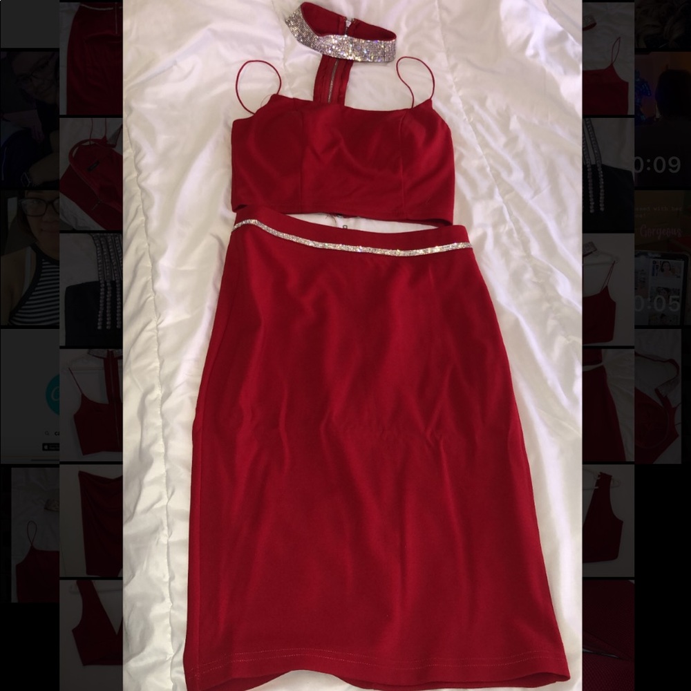 Women Red 2 Piece Rhinestone Set Size Small